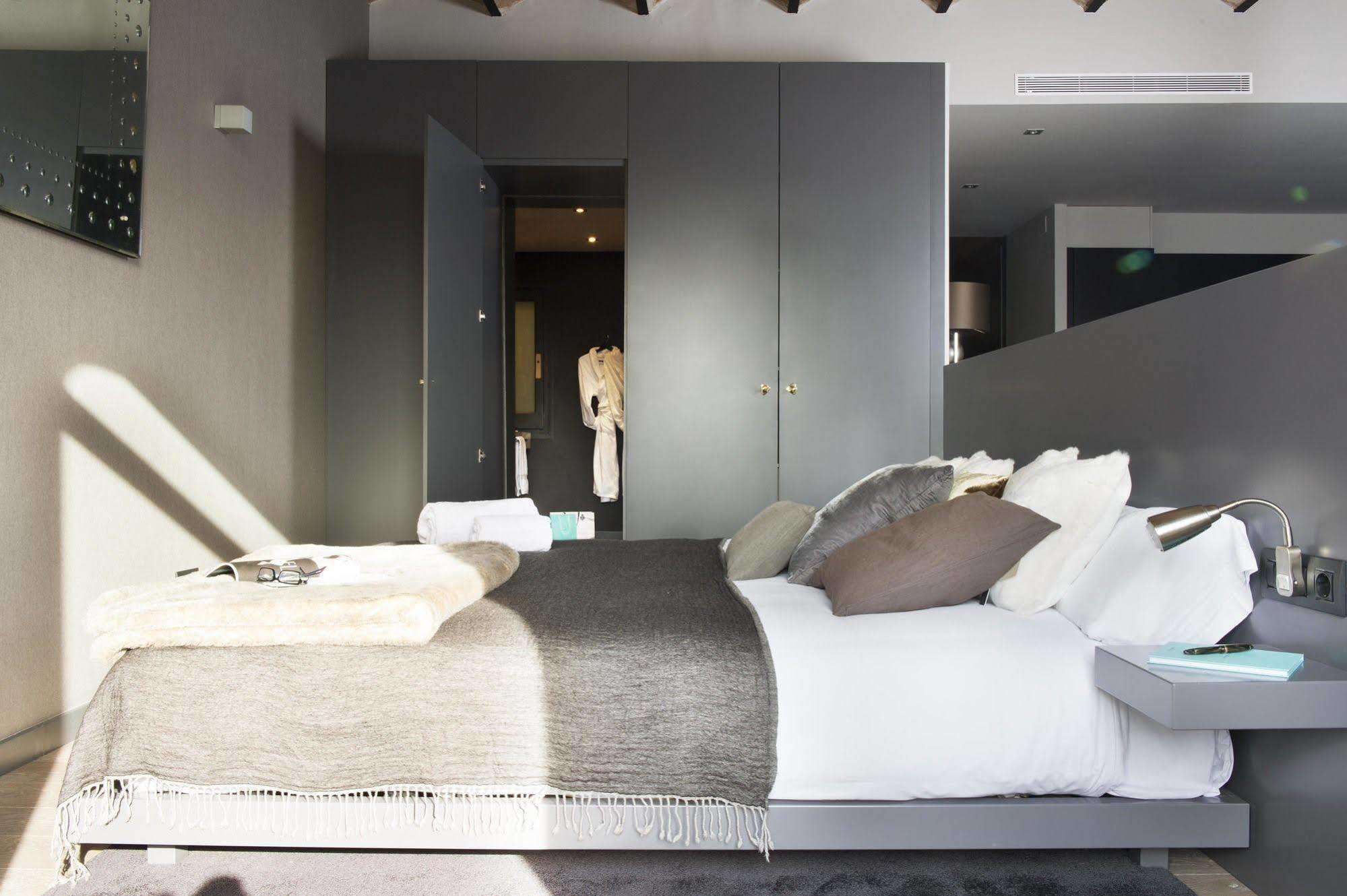 Godó Luxury Apartment Paseo de Gracia Barcelona Exterior foto